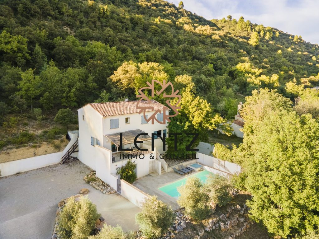 Maison 7 pièces 159 m² · à Allemagne-en-Provence · 159 m² · 493 600 €